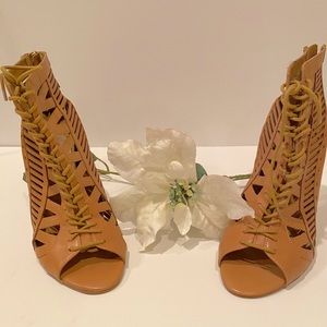 Womens Nine West shoe size 8